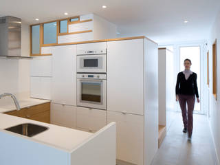 La Madrilène, AMBA AMBA Minimalistische Küchen Weiß