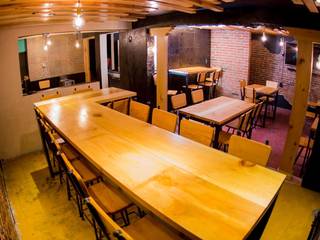 Taquería La Trijonsona, Esse Studio Esse Studio Salas de jantar industriais Madeira Efeito de madeira