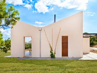 Single family house in Moscari, Tono Vila Architecture & Design Tono Vila Architecture & Design Nowoczesne domy