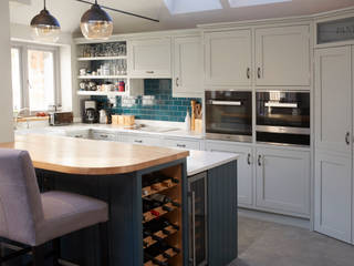 Barnet Kitchen, Laura Gompertz Interiors Ltd Laura Gompertz Interiors Ltd Cocinas de estilo clásico Madera Azul
