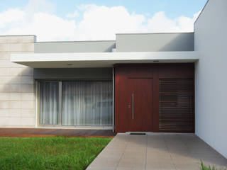 Casa em Soure , GAAPE - ARQUITECTURA, PLANEAMENTO E ENGENHARIA, LDA GAAPE - ARQUITECTURA, PLANEAMENTO E ENGENHARIA, LDA Modern Houses