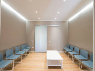 ADI ambulatorio odontoiatrico, Giuseppina PIZZO Giuseppina PIZZO Commercial spaces