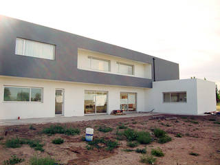 ​Casa PR- Barrio Los Robles I - Cipolletti, Lineasur Arquitectos Lineasur Arquitectos Casas modernas Betão