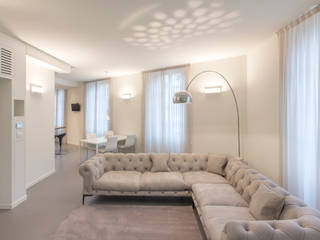 Appartamento colori caldi e luminosi, Resin srl Resin srl Moderne muren & vloeren