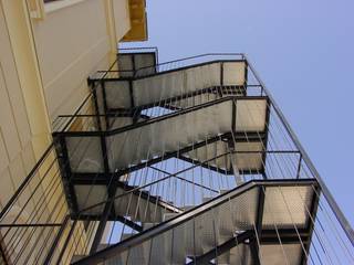 Rehabilitación Integral de la Residencia de Estudiantes Padre Poveda, E.PARADINAS·ARQUITECTO E.PARADINAS·ARQUITECTO Pasillos, vestíbulos y escaleras de estilo clásico