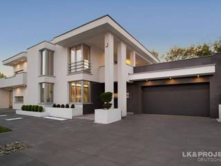 Wem gefällt unser Projekt LK&769? Diese schicke Villa ist schon fertig., LK&Projekt GmbH LK&Projekt GmbH Rumah Modern
