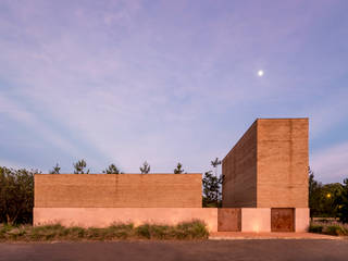 CAPILLA TEQUILA CENTINELA , Estudio ALA Estudio ALA Casas modernas