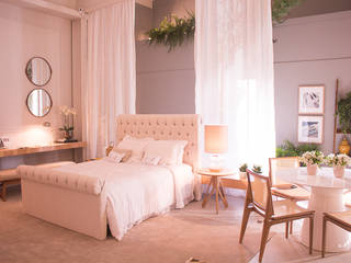 Carol Landim | Arquitetura + Interiores SchlafzimmerAccessoires und Dekoration Holz Grau