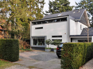 Moderne aanbouw, Erik Knippers Architect Erik Knippers Architect ミニマルな 家