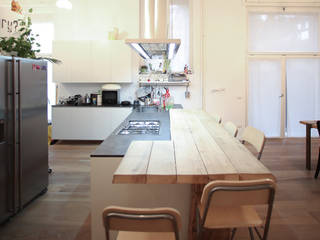 Graphic Designer Loft, LAB43 LAB43 Cucina in stile industriale