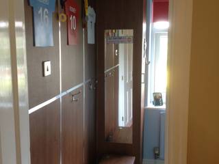 Football themed boys bedroom, Girl About The House Girl About The House Quarto infantil eclético Multi colorido