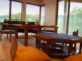 人が「集う」…茶の間テーブルセッティング, 環アソシエイツ・高岸設計室 環アソシエイツ・高岸設計室 Living roomSofas & armchairs Wood