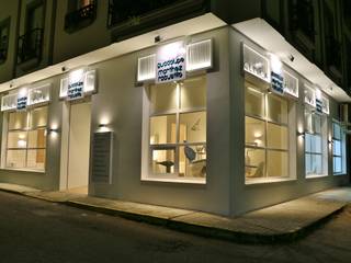 CLINICA DENTAL G.M.R., SENZA ESPACIOS SENZA ESPACIOS Commercial spaces