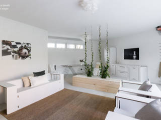 ERA SOLO UN CANTIERE, federica basalti home staging federica basalti home staging Moderne Wohnzimmer