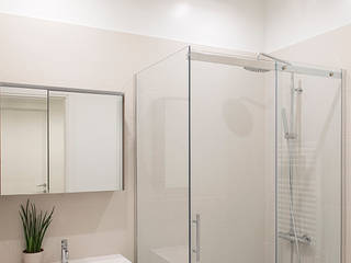 APPARTAMENTO PIAZZA BOLOGNA_ROMA, ArchEnjoy Studio ArchEnjoy Studio Modern style bathrooms