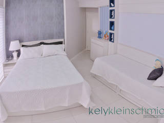 Quarto de casal com cama para o bebê, Kely Kleinschmidt Interiores Kely Kleinschmidt Interiores 모던스타일 침실 MDF