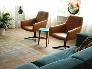 Styling woonkamer, Ien Interieurontwerp Advies Projectbegeleiding Ien Interieurontwerp Advies Projectbegeleiding Modern living room Leather Grey