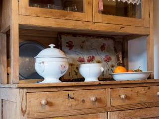 Ricreare una cucina antica ma comoda, L'Antica s.a.s. L'Antica s.a.s. Rustic style kitchen