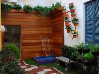 Jardim de Ervas, Baccari Projetos de Interiores Baccari Projetos de Interiores Eclectic style garden Plantar,Construção,Propriedade,Janela,Vaso de flores,Madeira,laranja,casa,Cabana,Planta de casa