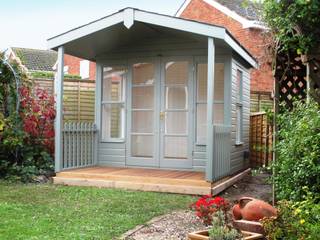 Morston Summerhouse, CraneGardenBuildings CraneGardenBuildings Klassische Garagen & Schuppen