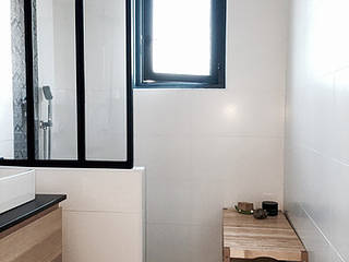 Salle de bain, pleine de charme, Sacha Goutorbe | Architecte d'intérieur Sacha Goutorbe | Architecte d'intérieur Baños modernos Metal