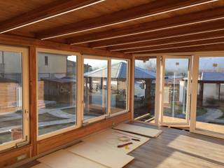 Veranda in legno a taglio termico, Svitavvita Snc Svitavvita Snc Modern style conservatory