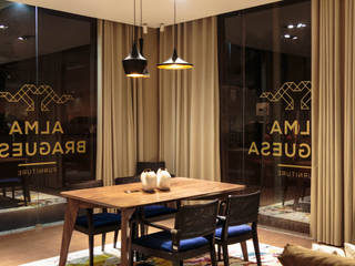 O nosso Showroom, Alma Braguesa Furniture Alma Braguesa Furniture Espacios comerciales