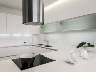 Surrounded by design, FABRI FABRI Minimalist kitchen White
