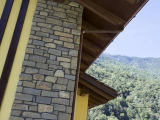 Baita, la pietra da rivestimento per la tua casa in montagna, B&B Rivestimenti Naturali B&B Rivestimenti Naturali Case in stile rustico Pietra