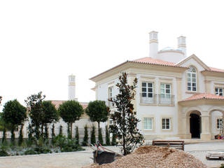 Moradia na Quinta do Lago, atelierDensidades atelierDensidades Classic style houses