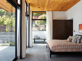 Glass Wall House, Klopf Architecture Klopf Architecture Modern style bedroom