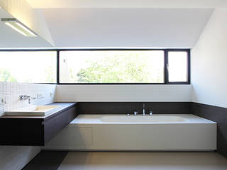 힐링 욕실공간, 담음건축디자인주식회사 담음건축디자인주식회사 北欧スタイルの お風呂・バスルーム 大理石 灰色