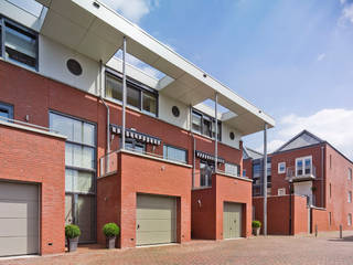 aaneen gesloten woningbouw, G.L.M. van Soest Architect G.L.M. van Soest Architect Rumah Modern