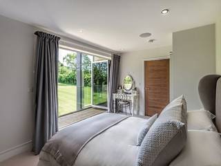 Guest Bedroom Shades Interiors غرفة نوم Bespoke Curtains,Silent Gliss,Bifold Doors,Textiles