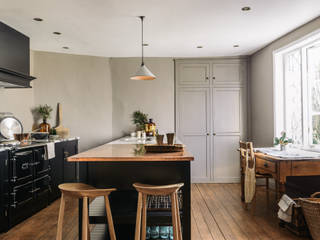 The Mill House Showroom by deVOL, deVOL Kitchens deVOL Kitchens Rustic style kitchen Wood Black