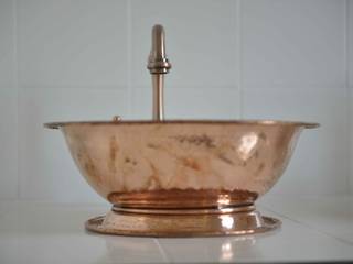 Lavabo in rame, Rame Rossa Pappadà Rame Rossa Pappadà Rustic style bathroom Copper/Bronze/Brass