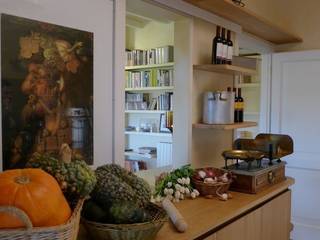 Una casa in collina, Falegnameria Ferrari Falegnameria Ferrari Rustic style kitchen