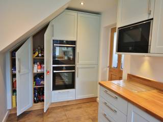 Chelmer Village, Chelmsford, Kitchencraft Kitchencraft Eclectic style kitchen Solid Wood Multicolored