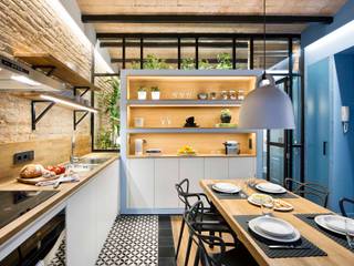 Urban beach home, Egue y Seta Egue y Seta Mediterranean style kitchen