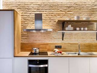 Urban beach home, Egue y Seta Egue y Seta Mediterranean style kitchen