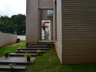 homify Modern garden