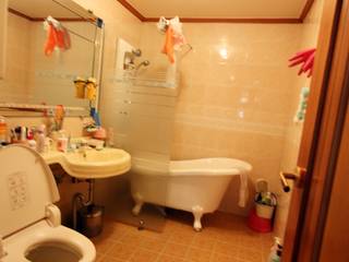 [홈라떼] 인천 32평 오래된 빌라, 모던한 홈스타일링 , homelatte homelatte حمام