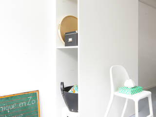 van garage naar creatieve workshop ruimte, Peggy Franssen Interieurontwerp Peggy Franssen Interieurontwerp 北欧デザインの 書斎 MDF