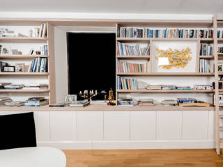 Nowoczesna biblioteczka, PPHU BOBSTYL PPHU BOBSTYL Modern living room MDF Multicolored