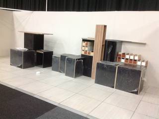 Decorex stand setup, kitchen frontiers kitchen frontiers مطبخ