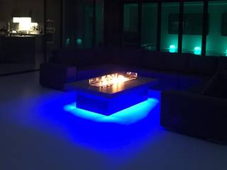 Vienna 160 Gas Fire Table - LEDs, Rivelin Rivelin モダンな庭
