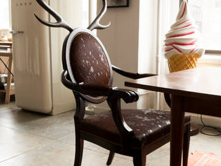 LOFT - NOMAD NYC, MERVE KAHRAMAN PRODUCTS & INTERIORS MERVE KAHRAMAN PRODUCTS & INTERIORS Eclectic style dining room Wood Brown