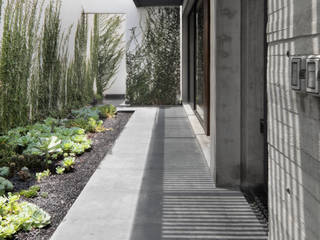 Casa 3:2, Método Arquitectos Método Arquitectos Minimalist corridor, hallway & stairs