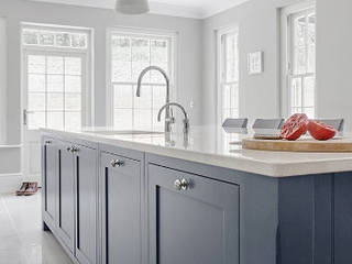 Chelsea Shaker Kitchen, Stonehouse Furniture Stonehouse Furniture Cozinhas modernas Madeira Acabamento em madeira