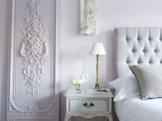 Styling a Luxurious Feminine Bedroom, Sweetpea and Willow® London Ltd Sweetpea and Willow® London Ltd Dormitorios clásicos Lino Rosa